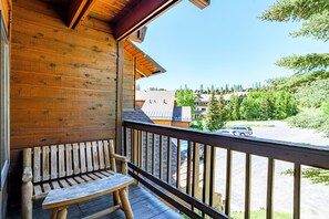 Property grounds - Hiking, Biking & Ski in/Out; Walk to Town (Breckenridge)