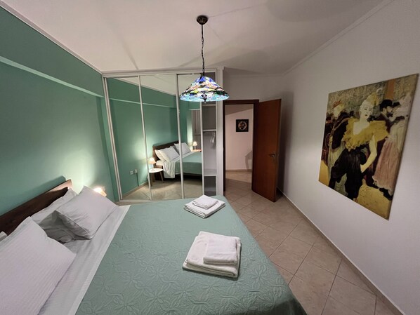 1 camera, ferro/asse da stiro, Wi-Fi gratuito, lenzuola