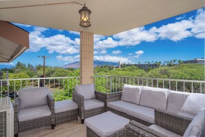 Property grounds - Oceanview Remodeled Across from Kamaole 3 Beach (Kihei)
