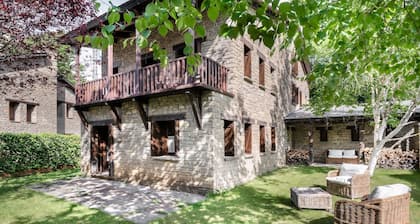 AQUATERRA LODGES LUXURY