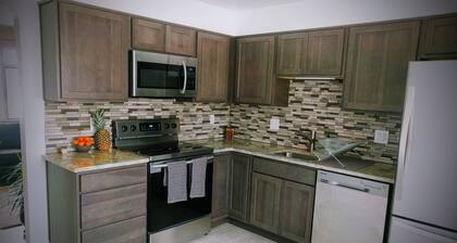 Bright natural light • Private • Quiet • Clean