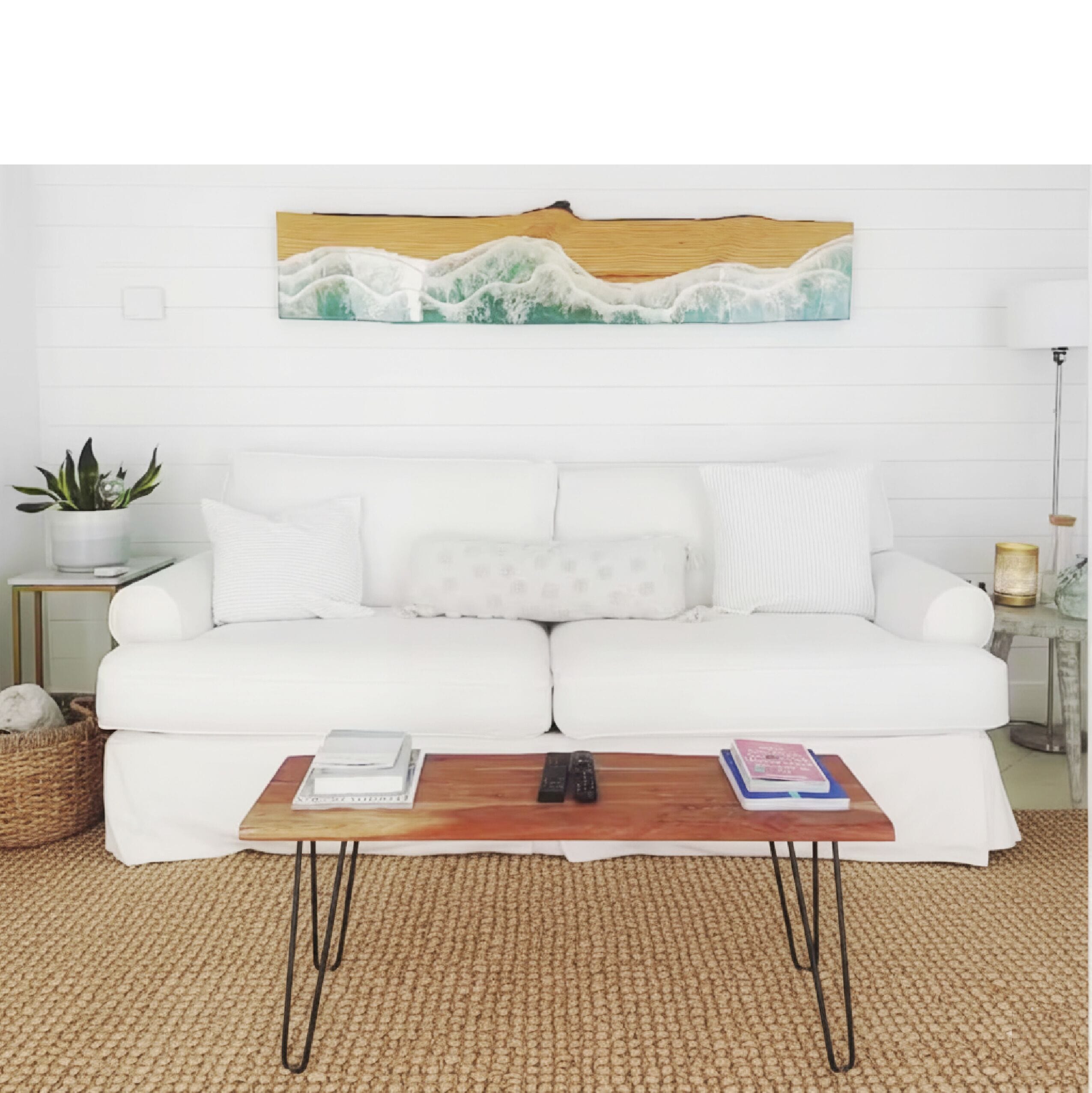 Smart TV, books, stereo