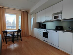 Standard-Apartment, Balkon | Eigene Küche | Wasserkocher, Toaster