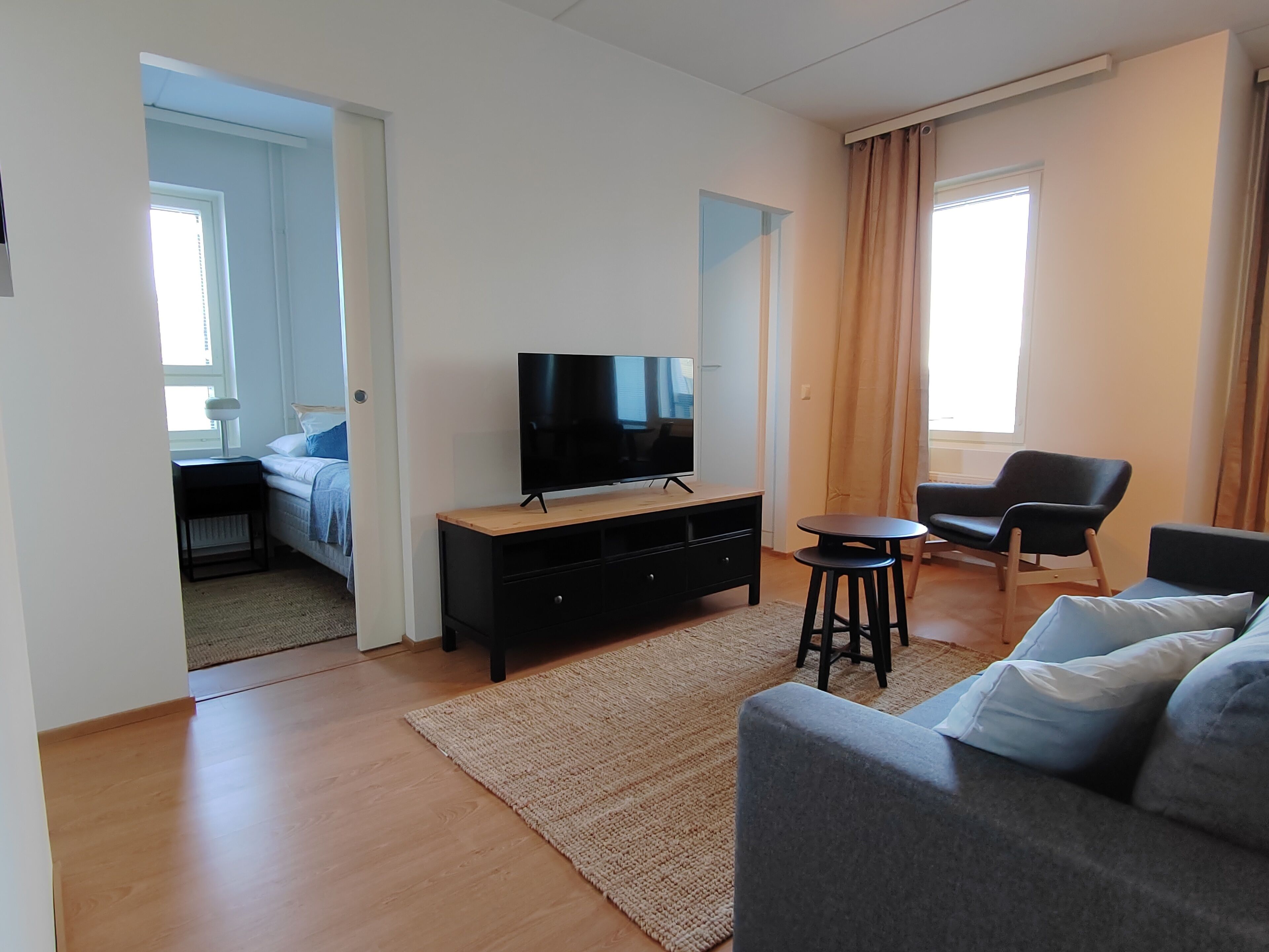 Standaard appartement, balkon | Woonruimte | Flatscreentelevisie
