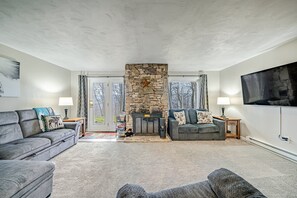 Smart TV - 3 Bed, 2 Bath in Seven Springs Resort (Champion)