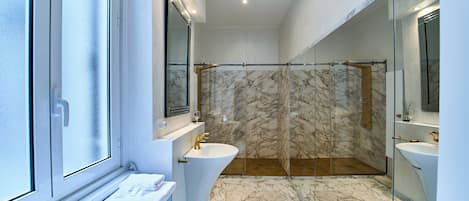 Luxury-Zimmer, Stadtblick | Badezimmer