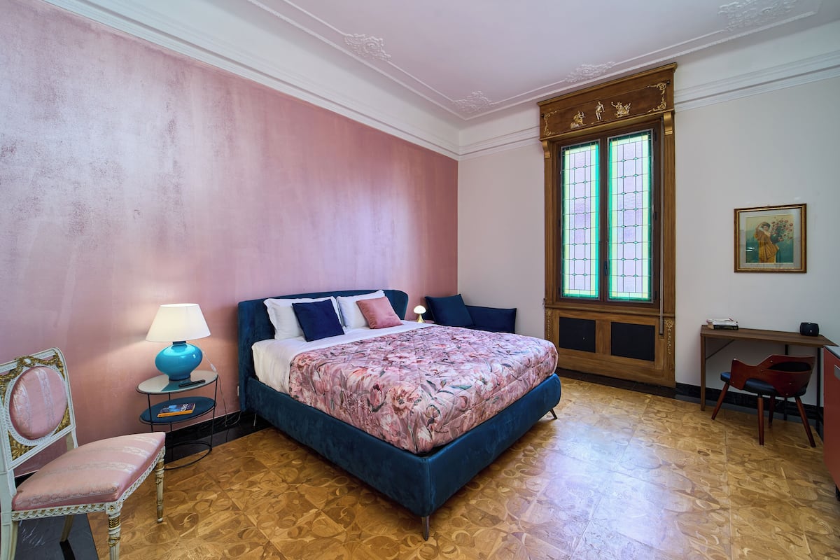 Luxury Room, City View | 1 bedroom, in-room safe, desk, laptop workspace