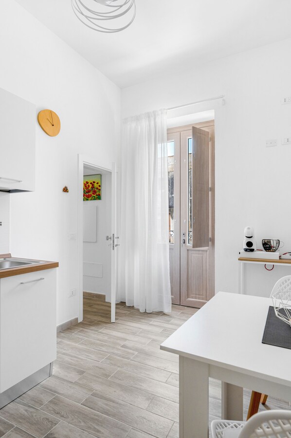 Interior - Civic 16 apartment within walking distance of historic center 1 (Noto)