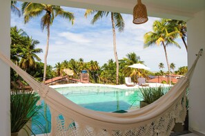 Hochwertige Bettwaren, Pillowtop-Betten, Minibar, individuell dekoriert