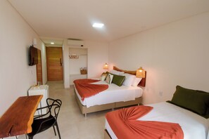Standard Triple Room, Balcony, Sea View | Premium bedding, pillowtop beds, minibar, individually decorated - Milie Lounge Pousada (Japaratinga)
