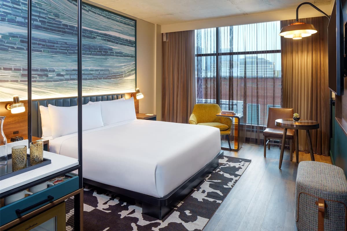 Room, 1 King Bed, Roll-in Shower