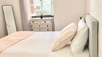 3 habitaciones, tabla de planchar con plancha y wifi gratis