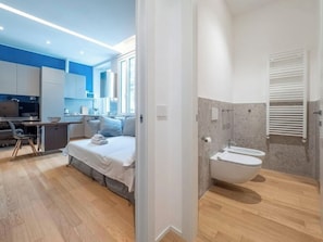 1 chambre, fer et planche à repasser, Wi-Fi, draps fournis