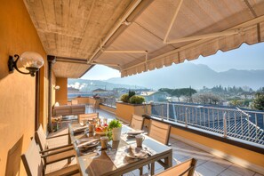 อพาร์ทเมนท์ | 3 ห้องนอน, อินเทอร์เน็ตความเร็วสูง