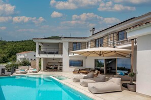 3 bedrooms, Internet - Luxury Villa Dana Indoor Pool and Sauna (Matulji)