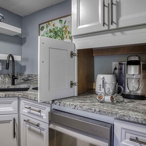 Apartment - Newly Renovated 5 Star Condo Pool Gorgeous View (Sevierville)