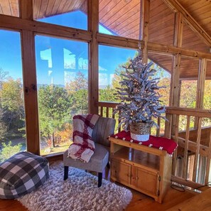 Apartment - Gorgeous Cabin w Great Views Pool Game Room (Sevierville)