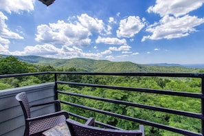 Apartment | 2 bedrooms - On Top Of The World-heavenly Views-sunsets-pool (Gatlinburg)