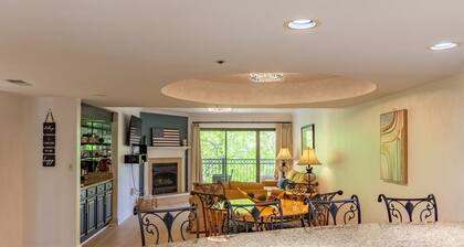 Luxurious Condo Pool Fireplace Hiking