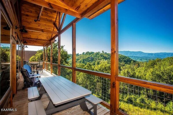 Grill-/Picknickplatz