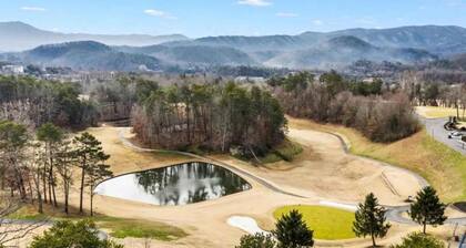Beautiful New Remodel Pool Golf Condo
