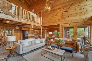 Apartment - Luxury Cabin With Exclusive Privacy Incredible Mountain Views Hot Tub Pool PET Friendly (Sevierville)