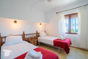 2 chambres, Wi-Fi gratuit, draps fournis