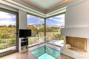 TV, fireplace - A2 -  luxury house with pool (Porto Heli)