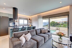 Smart TV - B1 -  Penthouse with pool (Porto Heli)