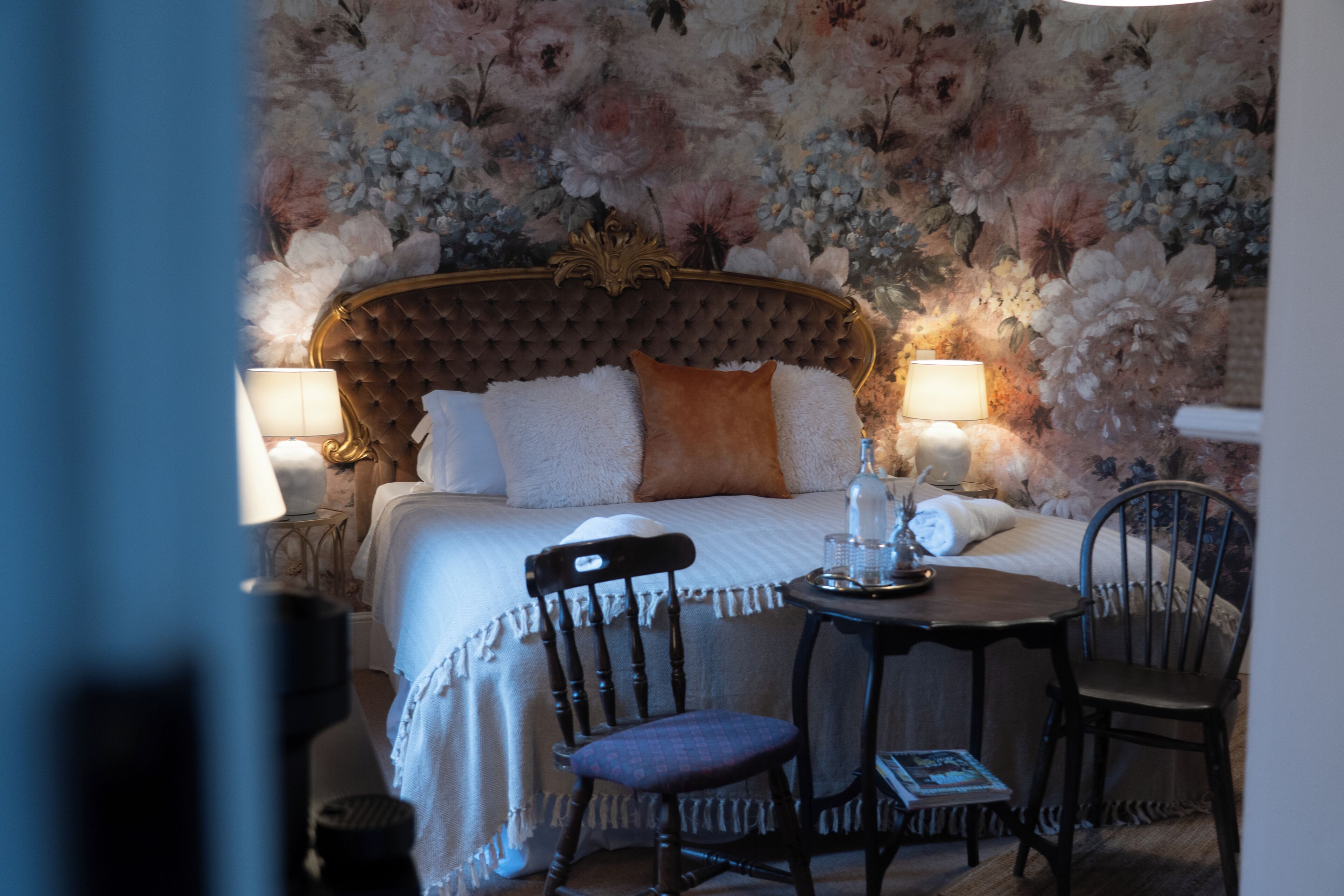 奢华双人房 | 特色装修、特色家居、办公桌、笔记本电脑工作区