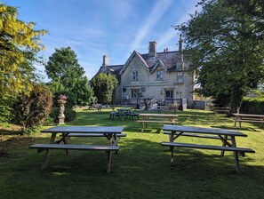 Fachada de la propiedad