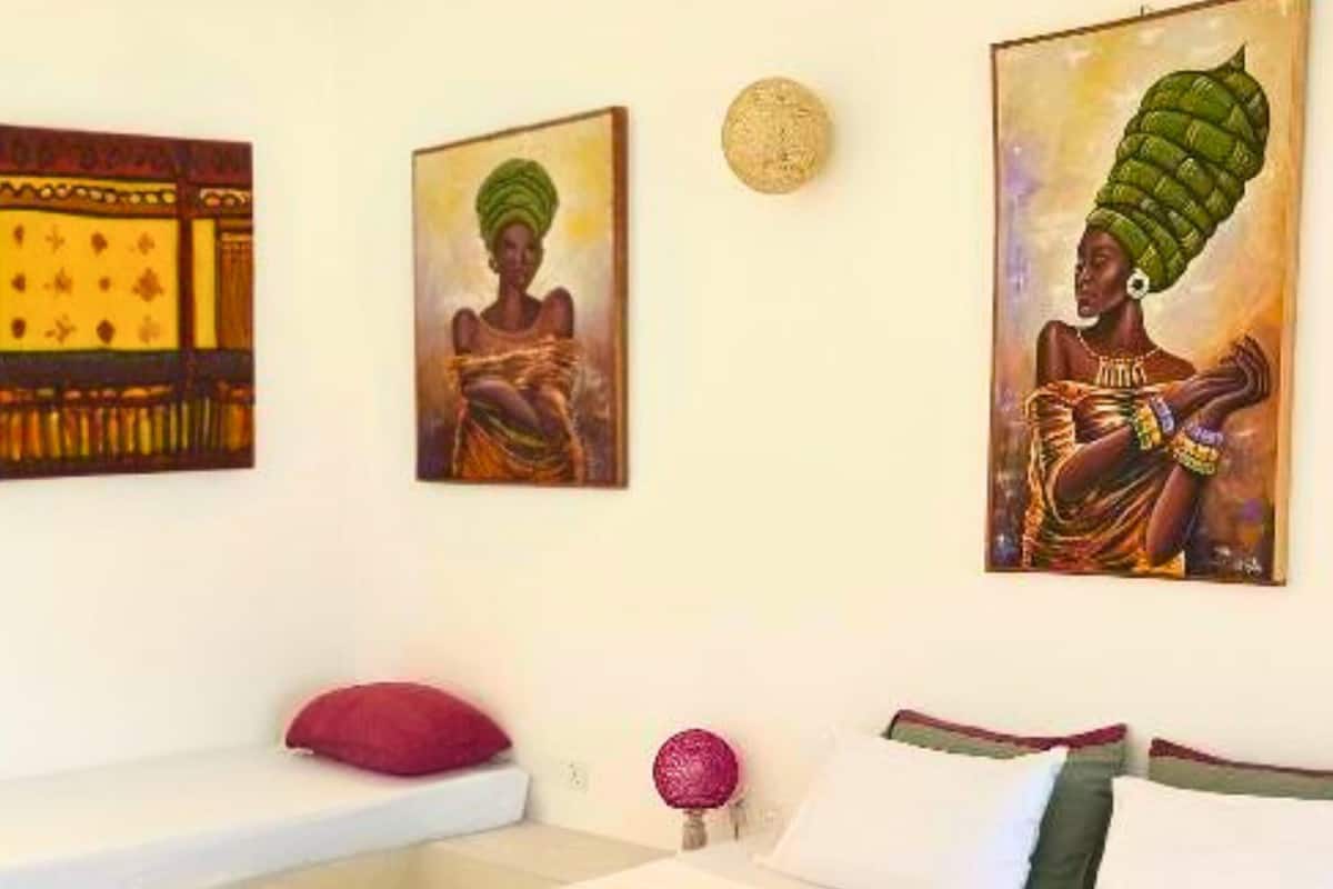 Premium bedding, minibar, in-room safe, bed sheets