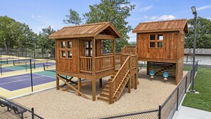 Exterior - Pool, Pickleball, Playground, Lakeview- Lakecation 118 (Kimberling City)