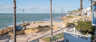 El Paseo Del Faro in Chipiona