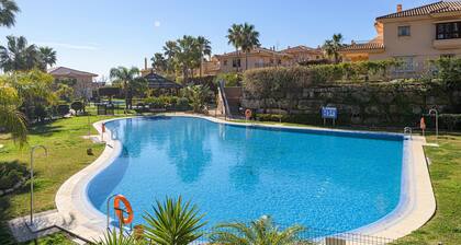 Villa Riviera in Urbanizaci n Riviera Sol