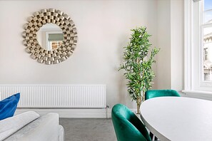 Apartment | Living room