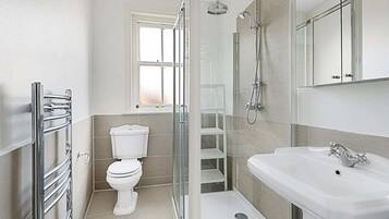 Apartment | Bathroom