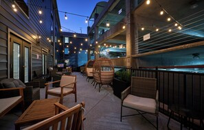 Terrace/patio - The West End (St. Louis)