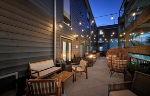 Terrace/patio - The West End (St. Louis)
