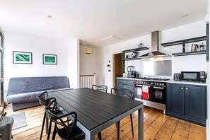 Exterior - Stylish Chiswick Apartment With a Private Terrace (London)