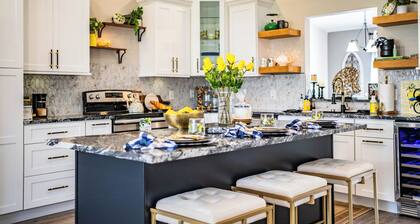 Welcome to Horse Haven-Lovely 4-bedroom house with WiFi, AC in charming Lakeland