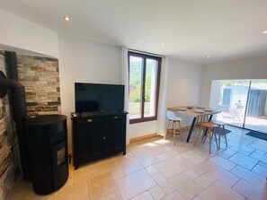 Dining - Charmante Maison à la Montagne (Galié)