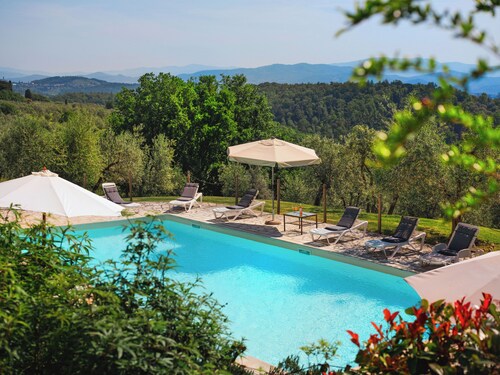 A relaxing holiday in a beautiful house with the pool! CIN IT048038B5PA9HCPU