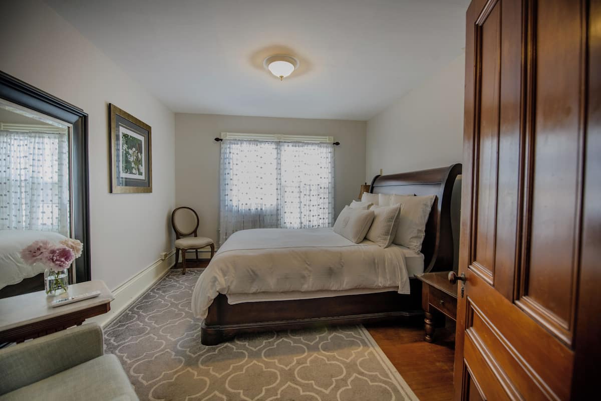 1 bedroom, laptop workspace, iron/ironing board, free WiFi