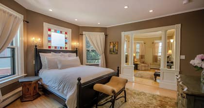 254 South Union Street Guest House