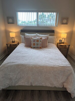 2 bedrooms, WiFi, bed sheets