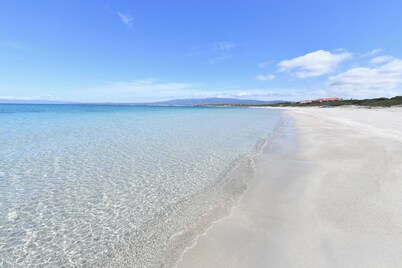 Villa Luigi - Villa with Large Terrace and Barbecue for Families and Groups