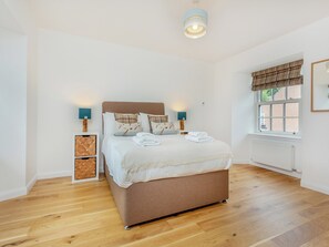 3 bedrooms, free WiFi, bed sheets - 3 bedroom accommodation in Inverness, near Nairn (Inverness, near Nairn)