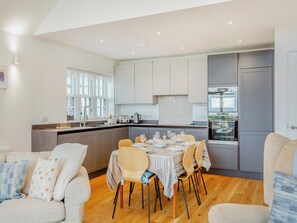 Interior - 3 bedroom accommodation in Inverness, near Nairn (Inverness, near Nairn)
