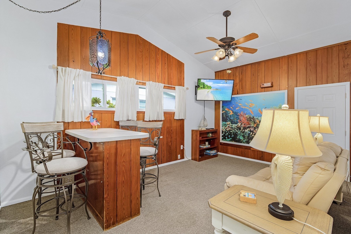 Photo 14 of Spacious 4-bedroom Lake Park house near beaches & downtown. Small Dog Friendly!
